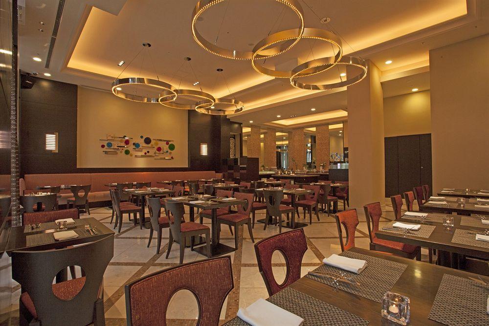 Doubletree By Hilton Naha Hotel Екстериор снимка