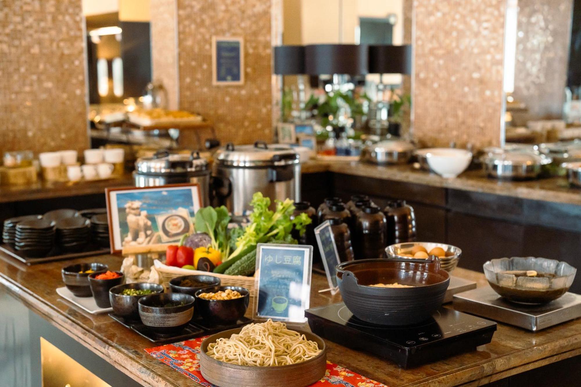 Doubletree By Hilton Naha Hotel Екстериор снимка
